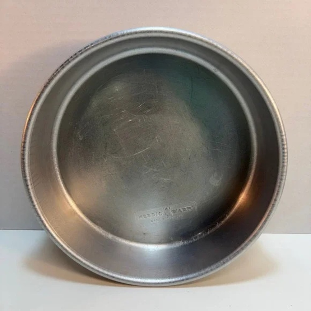 Nordic Ware Round Silver Cake Pan
